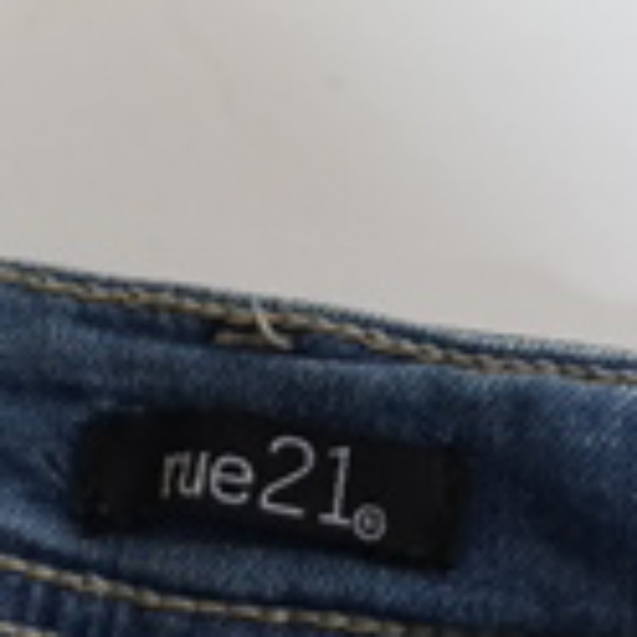 Rue 21 Denim shorts - Picture 3 of 3